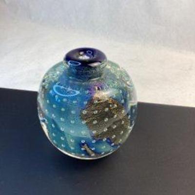 Art glass paperweight 