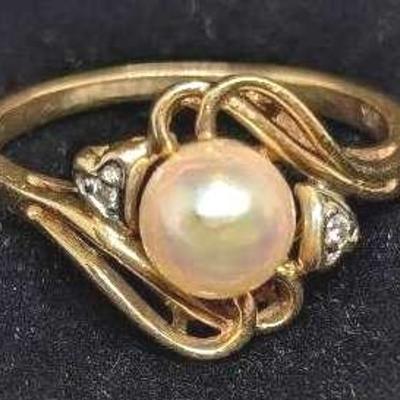 10K Gold Pearl Ring