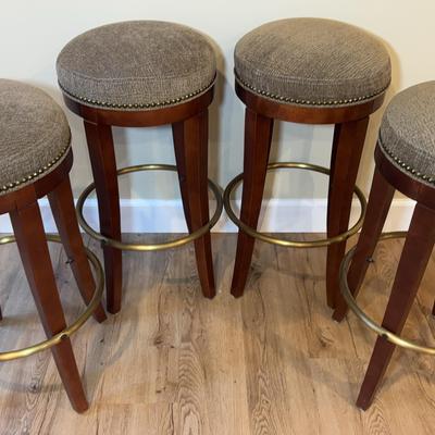 Set of 4 Cushioned Barstools 