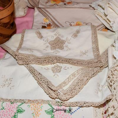 06 bedroom a79
