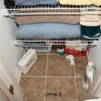 513 bathroom bedroom a