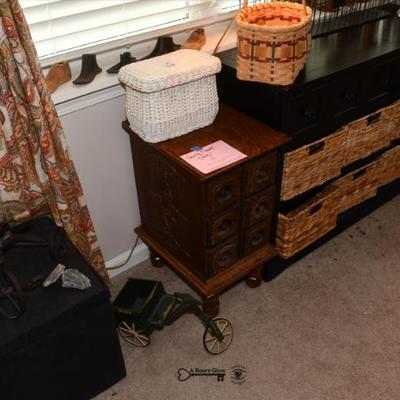 285 family room