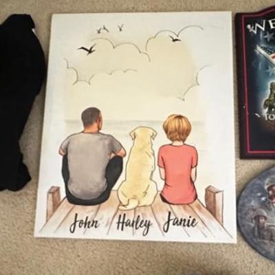 AAE036 - Assortment Of Personalized Wall Decor