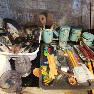 AAE040 - Kitchenware Assortment 