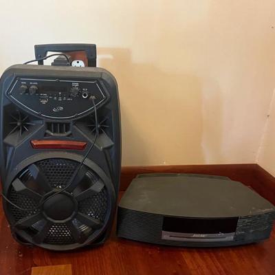 AAE006 Bose Wave Music System + iLive Bluetooth Speaker