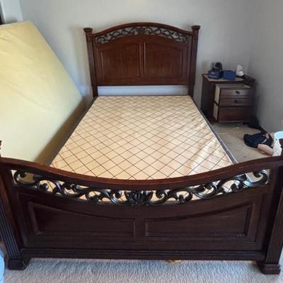 AAE031-Queen size Wooden Bed Frame and Bed Base
