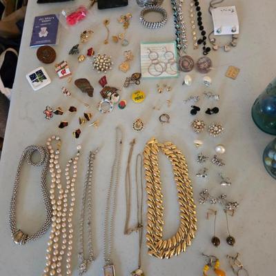 Sale Photo Thumbnail #36