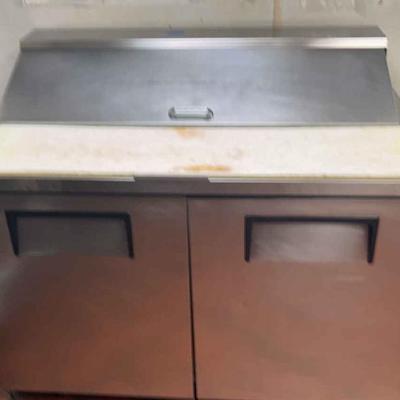 CCS023 - TRUE Refrigerator with Cutting Board
