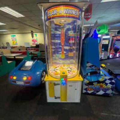 CCS121 Slam-A-Winner Arcade Game