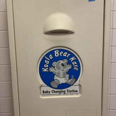 CCS142 - Wall-mounted Baby Changer