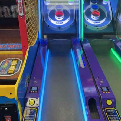 CCS110 - Ice Ball Bowling Game