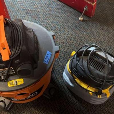 CCS059-Two wet/dry vacuums