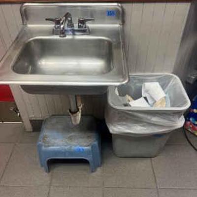 CCS151 Sink With Stool And Trash Can