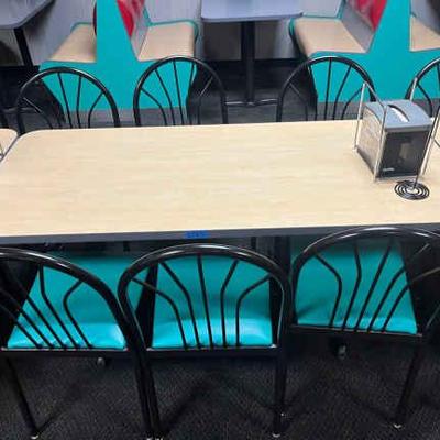 CCS073 Table And 6 Chairs 