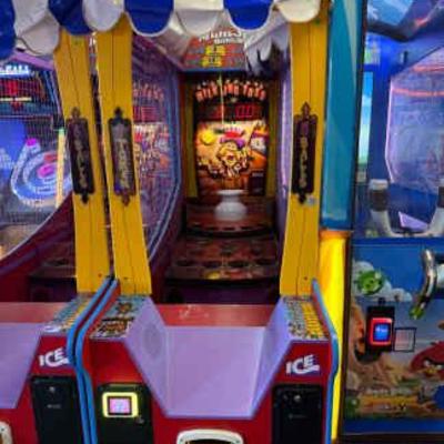 CCS164 "Milk Jug Toss" Arcade Game