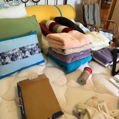 Sale Photo Thumbnail #261