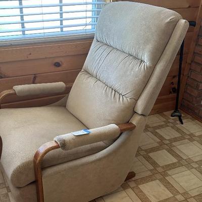 Sale Photo Thumbnail #197: Rocker/recliner