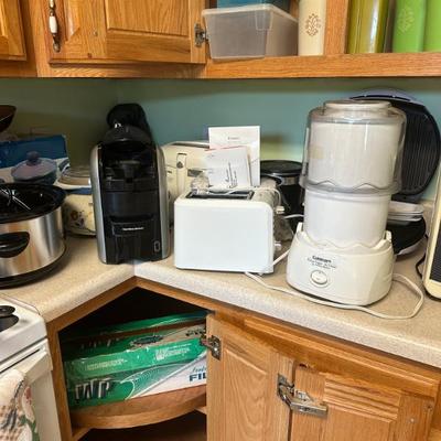 Sale Photo Thumbnail #3: Keurig, toaster, Cuisinart yogurt, ice cream maker