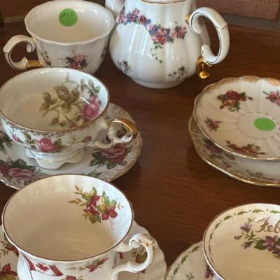 Sale Photo Thumbnail #90: Cups and saucers