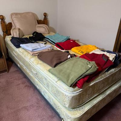 Sale Photo Thumbnail #106
