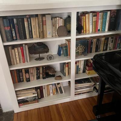 good books & nice smalls throughout this charming home...
