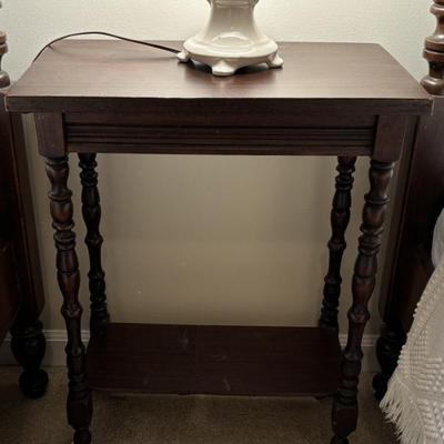 Sale Photo Thumbnail #27: Vtg. Side Table