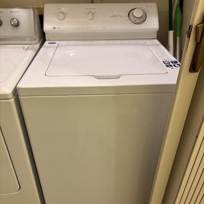 Sale Photo Thumbnail #14: Maytag Washer