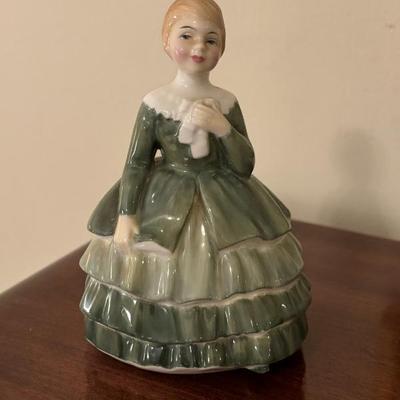 Sale Photo Thumbnail #40: Vtg. Royal Doulton Figurine "Belle"
