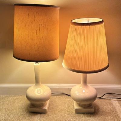 Sale Photo Thumbnail #5: Vtg. Ceramic Table Lamps (2)`
