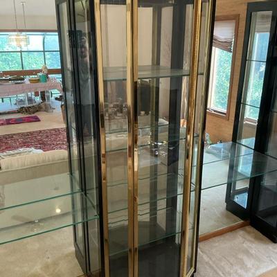 Lighted Glass Curio (17.5 x 30 x 82) (DR51)
