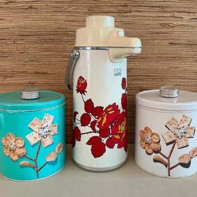 Krispy Kan Set With Coffee Urn 