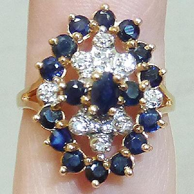 Sale Photo Thumbnail #59: more Gold jewelry