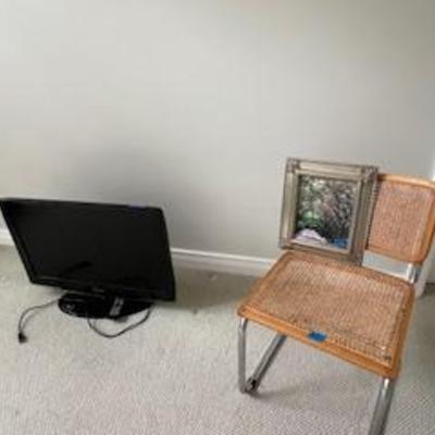 Sale Photo Thumbnail #12: TVs, chairs, pictures