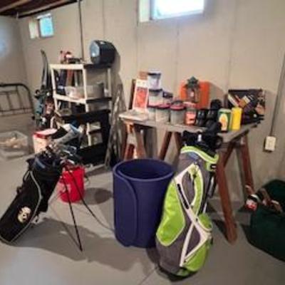 Sale Photo Thumbnail #4: Golf clubs & bag