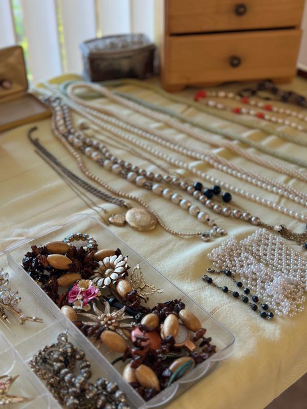 Sale Photo Thumbnail #23