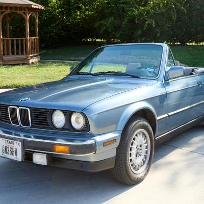 Sale Photo Thumbnail #10: 1988 BMW 325iC
64,972 is the mileage