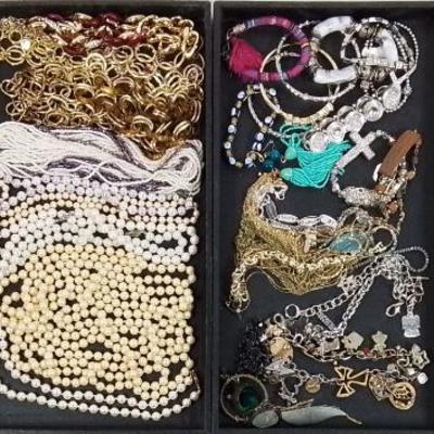Sale Photo Thumbnail #815