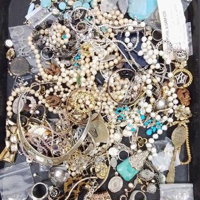 Sale Photo Thumbnail #753