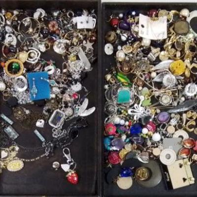 Sale Photo Thumbnail #821