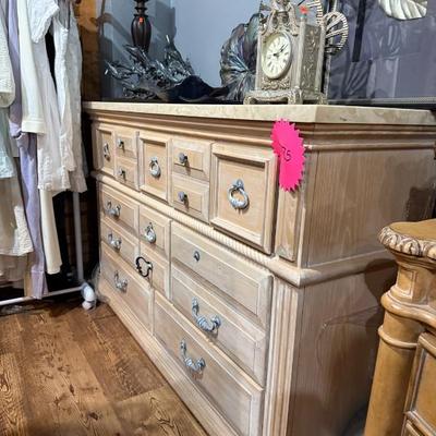 Sale Photo Thumbnail #82