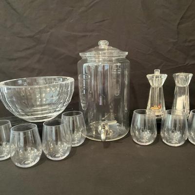 Lucite Entertaing Essentials