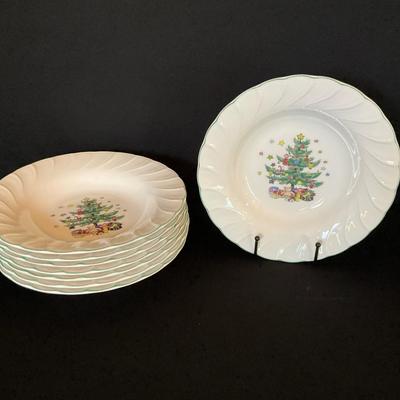 Nikko Happy Holidays Rim Soup Plate