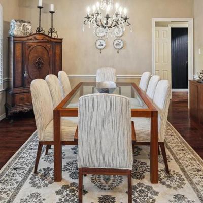 Dining Table & 8  Chairs