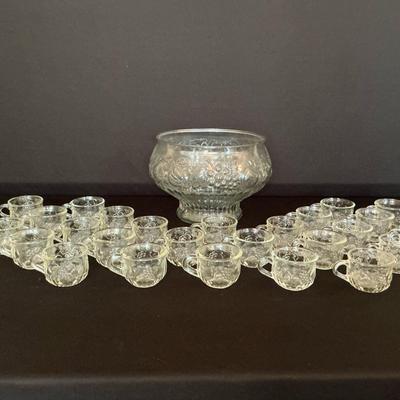 Jeanette Glass Punch Bowl Fruit Clear Pattern And 30 Cups 