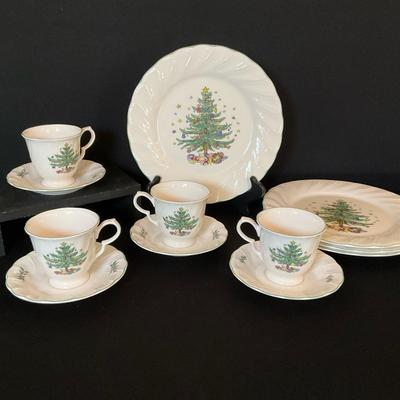 Nikko Happy Holidays 12 Piece Set