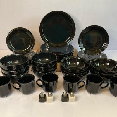 Elegant Black Dishes - Set Of Six