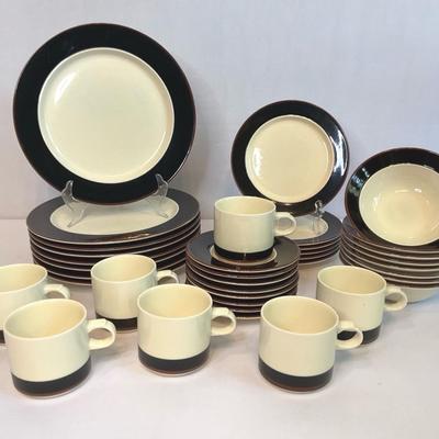 Jubilee By International, Everyday Dishes