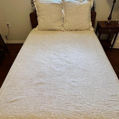 Cream Floral Quilt #1