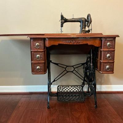 Antique Minnesota Sewing Machine And Built In Cast Iron Stand 