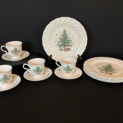 Nikko Happy Holidays 12 Piece Set 2